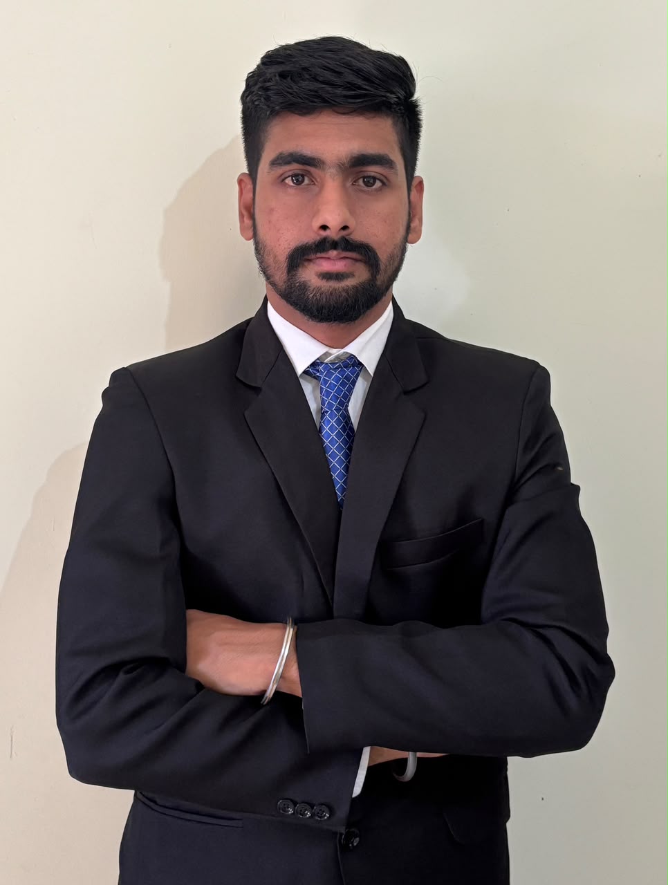 Portrait of Ajay Keshav, Founder of PrimeTop Academy